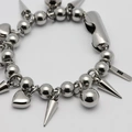 Armband stål, kularmband med kulor, hjärtan, spikes - 20,5 cm