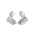Silverfärgade örhängen, tvinnad snäcka - 1x2,2 cm