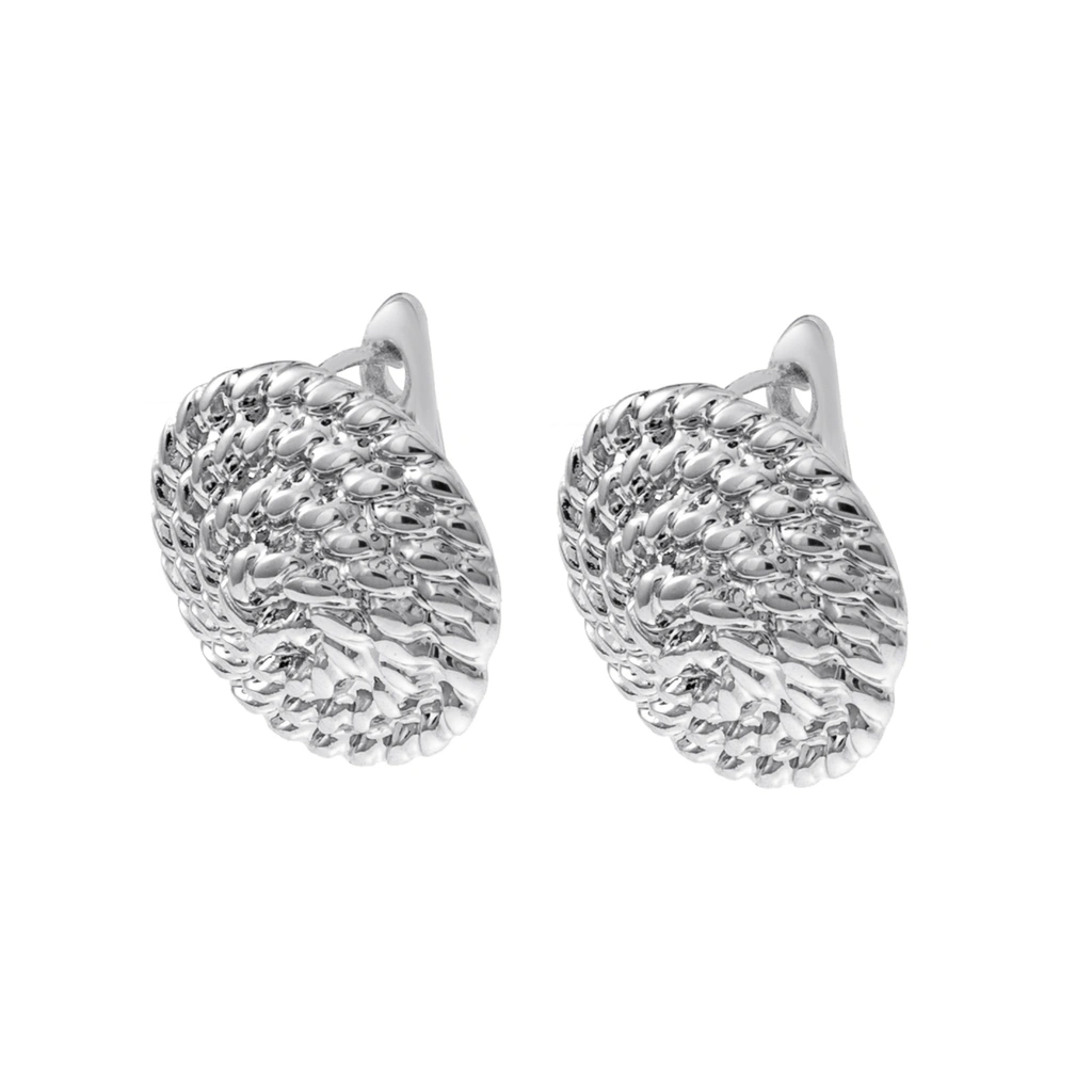 Silverfärgade örhängen, snurrade runda med klicklås - 2x2 cm