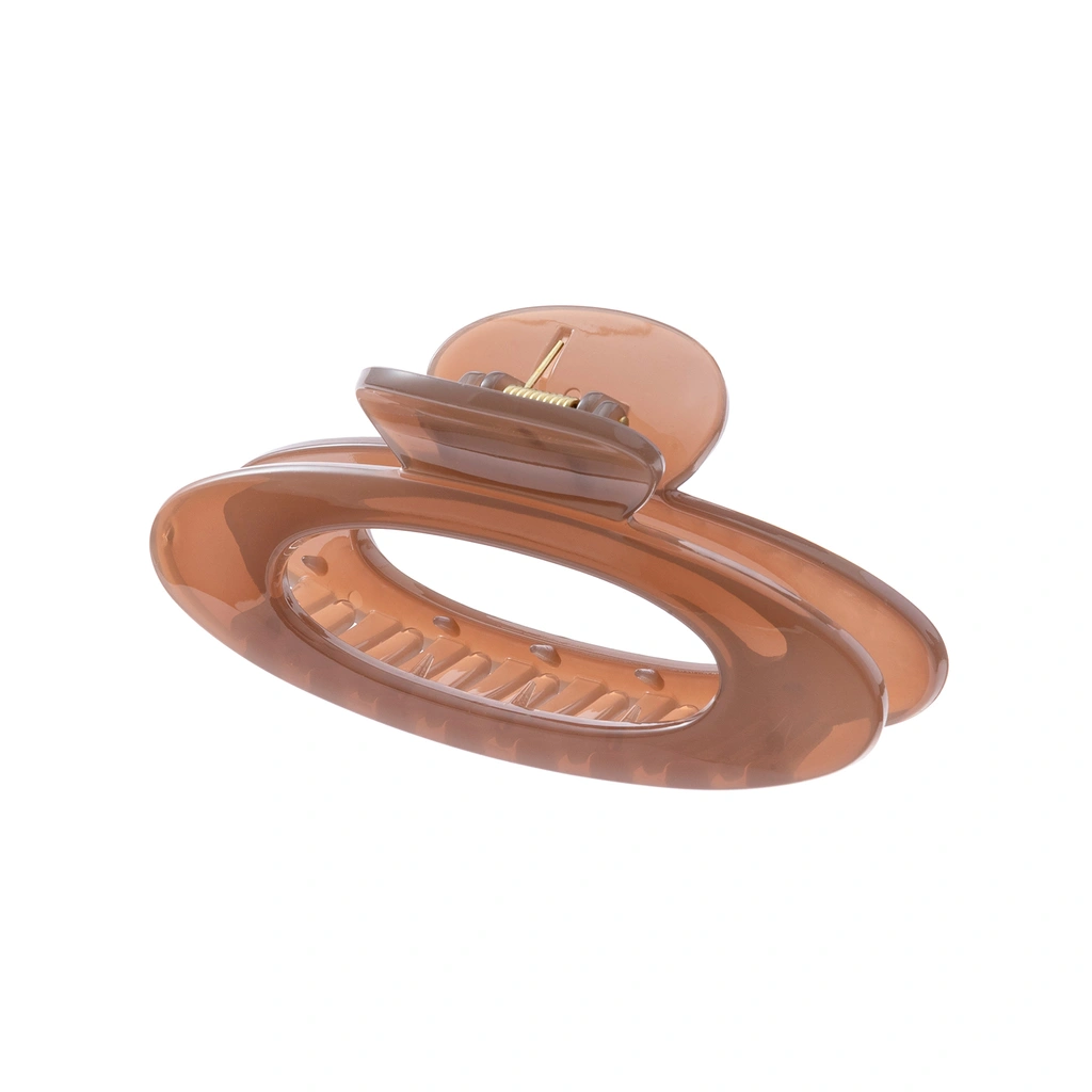 Ljusbrun hårklämma, stilren oval modell - 12,5x7 cm