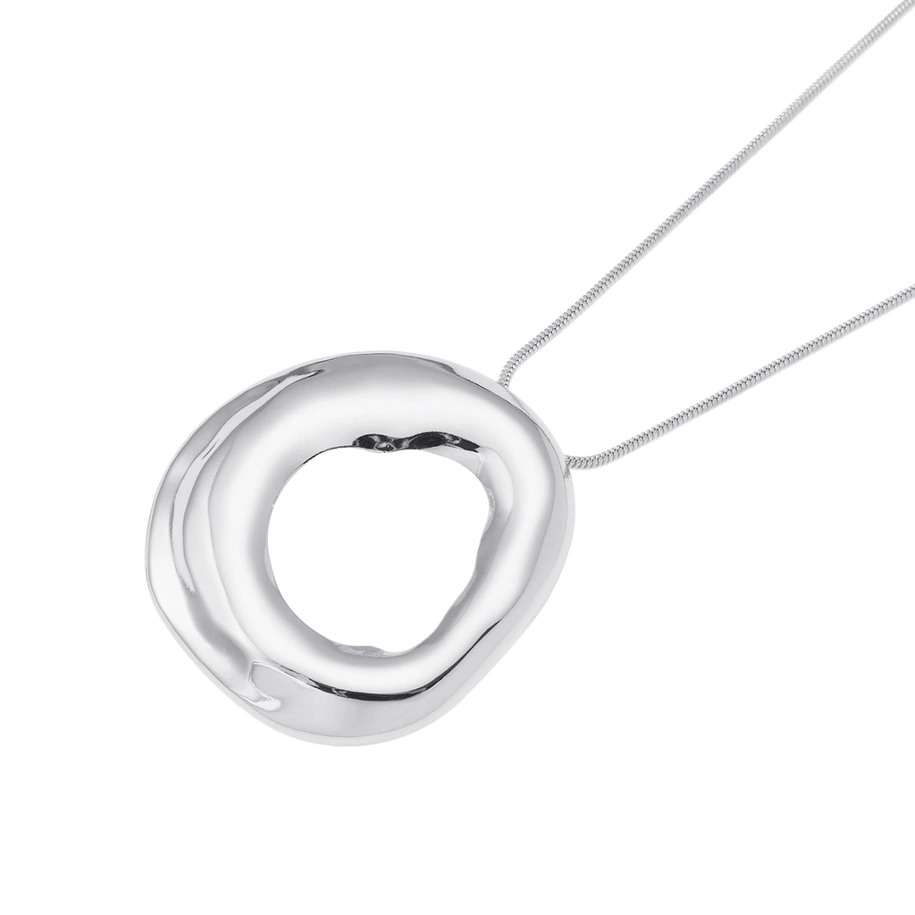 Silverfärgat halsband, ormkedja med hammrad ring - 66+7 cm